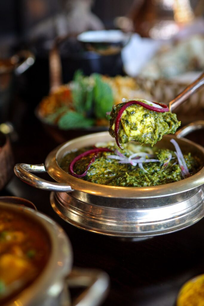 saag paneer vegetarian spinach curry