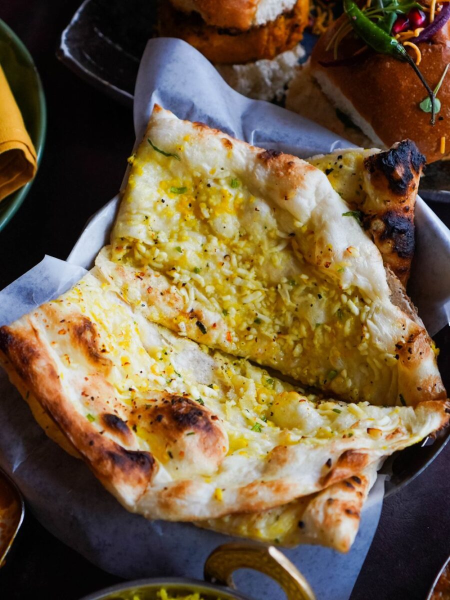 Garlic Cheese Naan